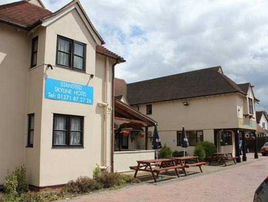 Stansted Skyline Hotel Great Dunmow Buitenkant foto